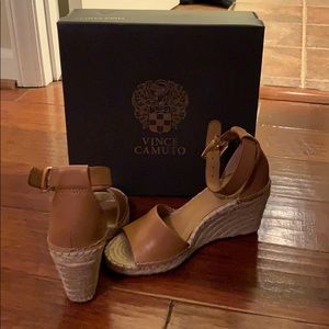 Vince Camuto espadrille wedges in Tan